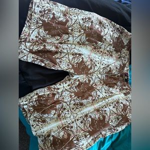 Nice shorts need a new zipper